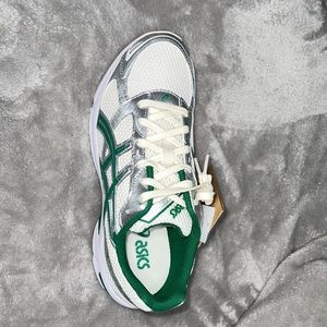 Green ASICS-GEL 1130